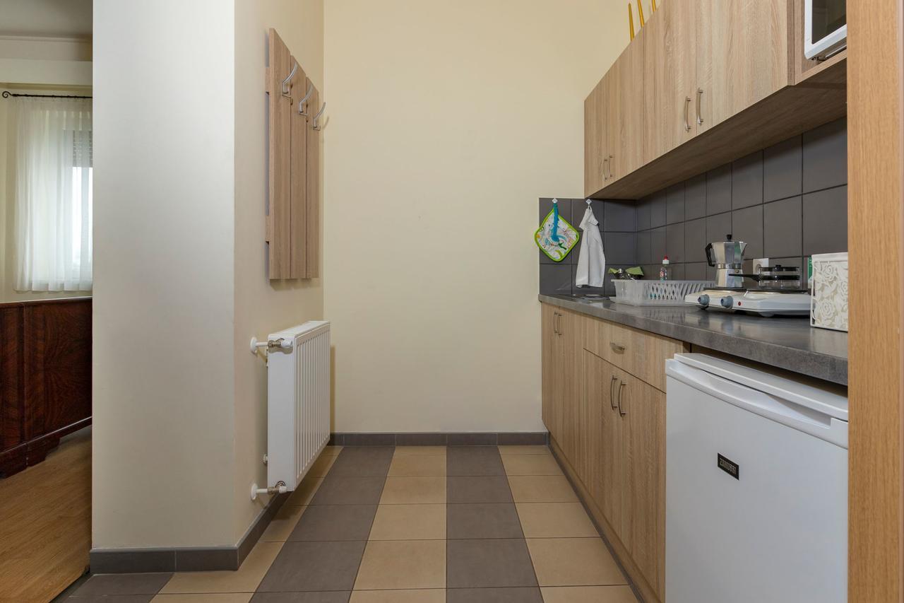 Toelgyfa Vendeghaz Hotell Kiskoros Exteriör bild